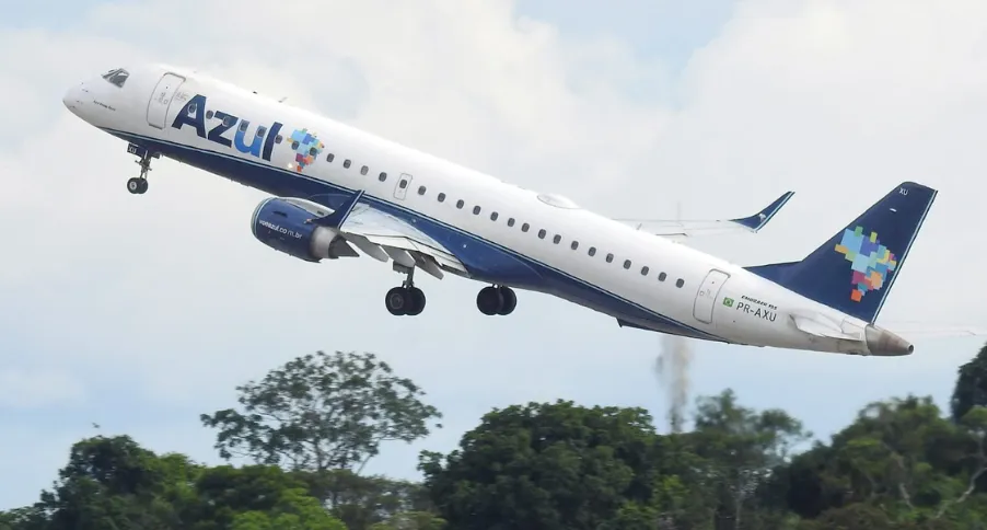 Azul Linhas Aéreas - EMB 195