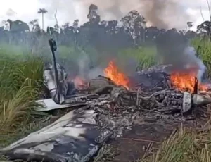 Avião Abatido